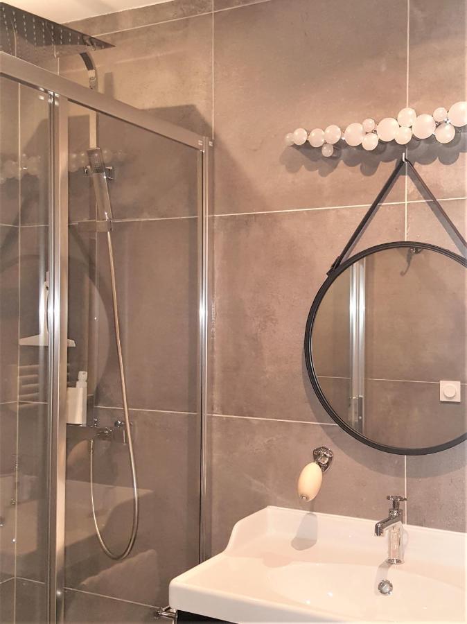 Guest House " Gite L'Atelier Du 6"- Calme - Jardin Tours Esterno foto